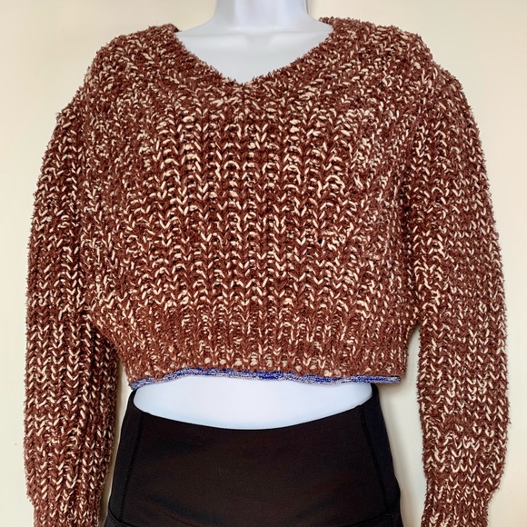 Wilfred cropped, fuzzy, sweater - Picture 3 of 7